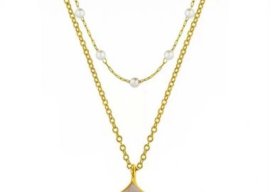 Διπλό Κολιέ Από Ανοξείδωτο Ατσάλι Και Ορείχαλκο Επιχρυσωμένο 24Κ Με Μαργαριτάρια Και Ουρά Φάλαινας AA15165 - AMOR AMOR - 