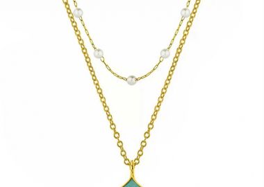 Διπλό Κολιέ Από Ανοξείδωτο Ατσάλι Και Ορείχαλκο Επιχρυσωμένο 24Κ Με Μαργαριτάρια Και Ουρά Φάλαινας AA15166 - AMOR AMOR - 