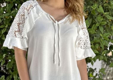 ΕΚΡΟΥ ΜΠΛΟΥΖΑ ΜΕ ΔΑΝΤΕΛΑ ΚΑΙ ΒΟΛΑΝ - Anna Raxevsky - 