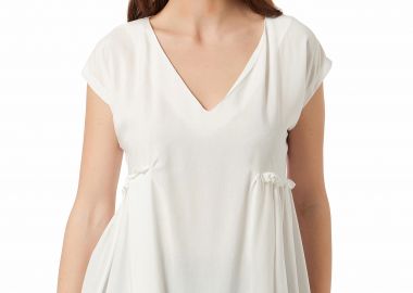 ΕΚΡΟΥ ΖΑΠΟΝΕ ΜΠΛΟΥΖΑ ΜΕ ΣΟΥΡΑ ΣΤΗΝ ΜΕΣΗ - Anna Raxevsky - 