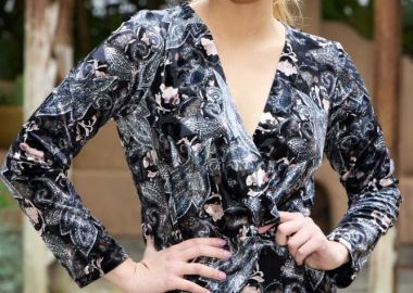 ΕΜΠΡΙΜΕ ΒΕΛΟΥΔΙΝΗ ΚΡΟΥΑΖΕ ΜΠΛΟΥΖΑ - Anna Raxevsky - 