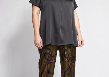 Εμπριμέ φλοράλ παντελόνι σατινέ σε ίσια γραμμή -  - 