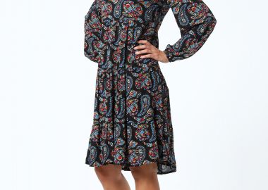 ΕΜΠΡΙΜΕ ΦΟΡΕΜΑ ΜΕ ΣΟΥΡΑ ΣΤΑ ΜΑΝΙΚΙΑ - Anna Raxevsky - 