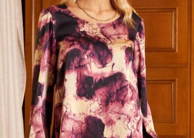 ΕΜΠΡΙΜΕ ΜΠΛΟΥΖΑ ΜΕ ΛΑΣΤΙΧΟ ΣΤΑ ΜΑΝΙΚΙΑ - Anna Raxevsky - 