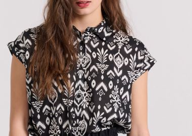 Εμπριμέ πουκάμισο με τύπωμα σε boho look - FUNKY BUDDHA - 