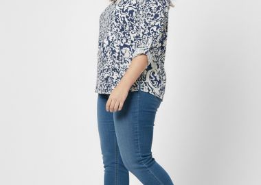 Εμπριμέ τουνίκ με τρέσα στο V σε εκρού και μπλε χρώμα -  - 