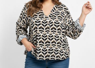 Εμπριμέ τουνίκ με V λαιμόκοψη σε μαύρο και εκρού χρώμα -  - 