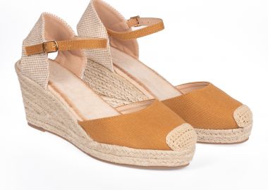 Εσπαντρίγιες με ιδιαίτερη υφή και μπαρέτα - Κάμελ - Issue - 