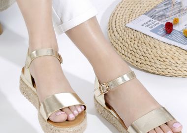 Εσπαντρίγιες με μπαρέτα και φάσα - Χρυσό - Issue - 