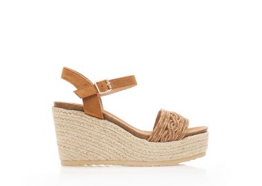 Εσπαντρίγιες πλατφόρμες κάμελ σουέτ με ιδιαίτερο σχέδιο στην φάσα και στρας ΚΑΜΕΛ - Tsoukalas - 