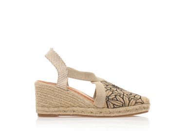 Εσπαντρίγιες πλατφόρμες μπεζ με μαύρο διακοσμητικό κέντημα ΜΑΥΡΟ - Tsoukalas - 