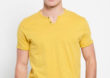 Essential t-shirt με λαιμό henley - FUNKY BUDDHA - 
