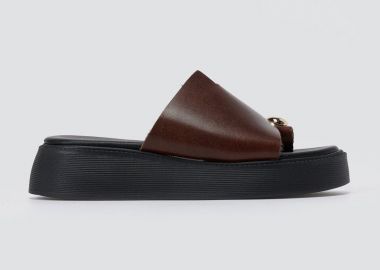 Estil Σανδάλια με μεταλλική λεπτομέρεια - 1724 - Brown Matte - Estil - 
