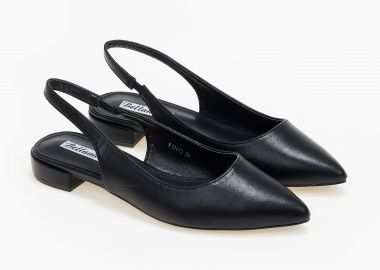 Εξώφτερνα γοβάκια με χαμηλό τακούνι - Μαύρο - Issue - 