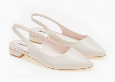 Εξώφτερνα γοβάκια με χαμηλό τακούνι - Μπεζ - Issue - 