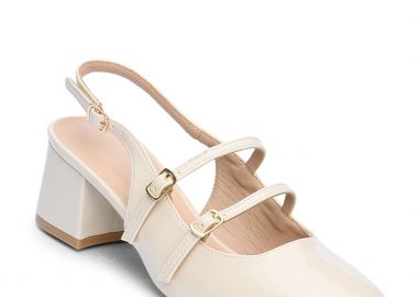 Εξώφτερνες γόβες λουστρίνι με χοντρό τακούνι - Μπεζ - Issue - 