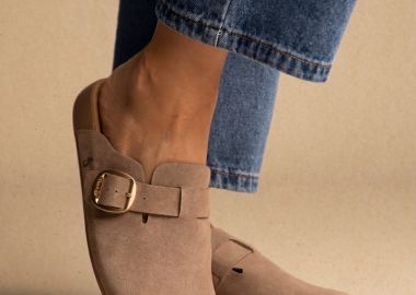 FANTASY SANDALS Clogs με αγκράφα - ECO 010 - Taupe Σουέτ - FANTASY SANDALS - 