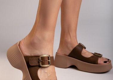 FANTASY SANDALS Δερμάτινα σανδάλια με αγκράφα - S2100 ROCHELLE - Καφέ - FANTASY SANDALS - 