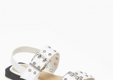 Φλατ σανδάλια με αγκράφες και τρουκς - Λευκό - Issue - 