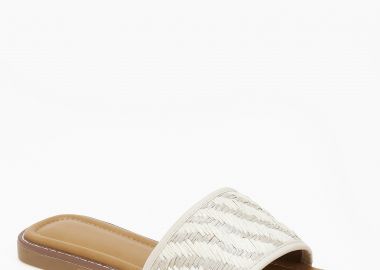 Φλατ σανδάλια με φάσα σε ψάθινο σχέδιο - Μπεζ - Issue - 