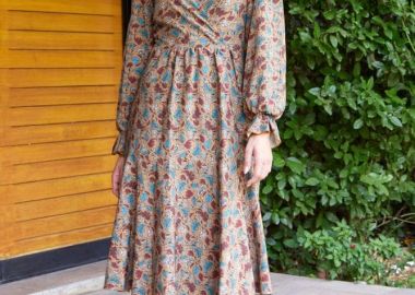 ΦΛΟΡΑΛ ΚΡΟΥΑΖΕ ΦΟΡΕΜΑ ΜΕ ΣΟΥΡΑ ΣΤΗΝ ΜΕΣΗ - Anna Raxevsky - 