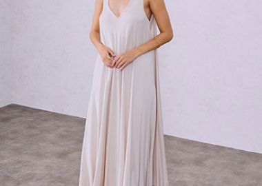 Φόρεμα μάξι με καμπύλη στο τελείωμα SQ7587.8011+5 - Celestino - 