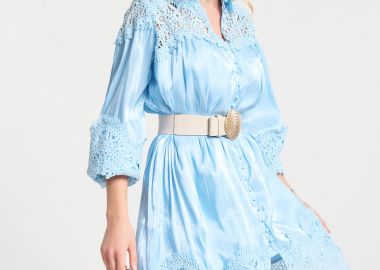 Φόρεμα Με Δαντέλα, Κουμπιά & Ζώνη -  - 