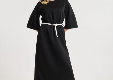 Φόρεμα Με Ζώνη & Σκίσιμο Στο Πλάι -  - 