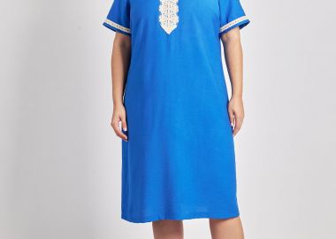 Φόρεμα μίντι σε όψη λινού με λεπτομέρειες κροσέ δαντέλας -  - 