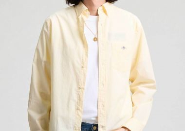 Gant ανδρικό πουκάμισο button down με ψιλό ριγέ σχέδιο και τσέπη με κεντημένο λογότυπο Regular Fit - 3000140 Κίτρινο Ανοιχτό - GANT - 