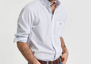 Gant ανδρικό πουκάμισο button down με ψιλό ριγέ σχέδιο και τσέπη με κεντημένο λογότυπο Regular Fit - 3000140 Σιελ - GANT - 