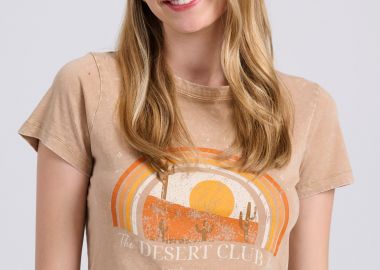 Garment dyed t-shirt με desert τύπωμα - FUNKY BUDDHA - 