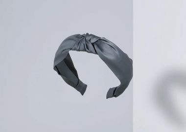 Γκρι μεταξωτή στέκα μαλλιών - JUST SILK - 