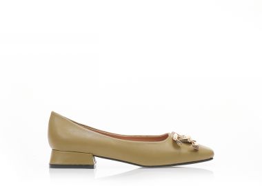 Γόβες λαδί δερματίνη με χρυσή αγκράφα ΛΑΔΙ - Tsoukalas - 