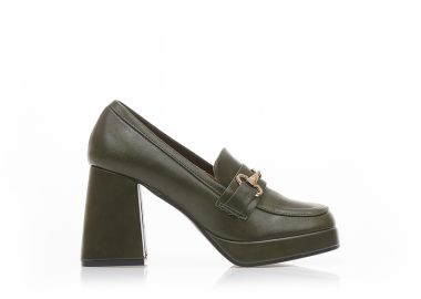 Γόβες λαδί δερματίνη με μεταλλική χρυσή αγκράφα ΛΑΔΙ - Tsoukalas - 