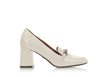 Γόβες loafers μπεζ λουστρίνι με αγκράφα ΜΠΕΖ - Tsoukalas - 