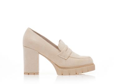 Γόβες loafers μπεζ σουέτ με τρακτερωτή σόλα ΜΠΕΖ - Tsoukalas - 