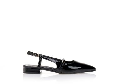 Γόβες λουστρίνι με διακοσμητικά λουράκια ΜΑΥΡΟ - Tsoukalas - 