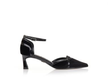 Γόβες μαύρες βελούδινες με δερματίνη λεπτομέρειες ΜΑΥΡΟ - Tsoukalas - 