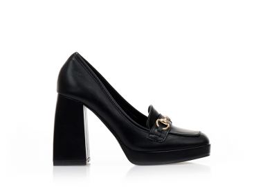 Γόβες μαύρες δερματίνη με αγκράφα και φιάπα ΜΑΥΡΟ - Tsoukalas - 