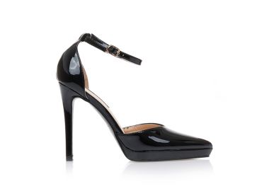 Γόβες μαύρες λουστρίνι με φιάπα και λουράκι μυτερές ΜΑΥΡΟ - Tsoukalas - 