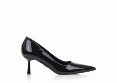 Γόβες μαύρες λουστρίνι μυτερές με λεπτό τακούνι ΜΑΥΡΟ - Tsoukalas - 