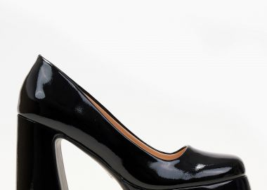 Γόβες με χοντρό τακούνι και φιάπα - Μαύρο - Issue - 