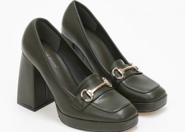 Γόβες με μεταλλική λεπτομέρεια και χοντρό τακούνι και φιάπα - Πράσινο - Issue - 