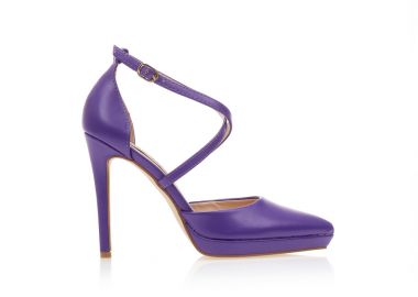 Γόβες μωβ δερματίνη με χιαστί λουράκια και φιάπα μυτερές ΜΩΒ - Tsoukalas - 