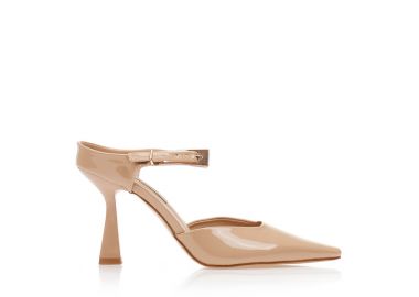 Γόβες μπεζ λουστρίνι με λουράκι στον αστράγαλο και ιδιαίτερο τακούνι ΜΠΕΖ - Tsoukalas - 