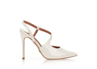 Γόβες mules εκρού λουστρίνι με λοξό λουράκι ΕΚΡΟΥ - Tsoukalas - 