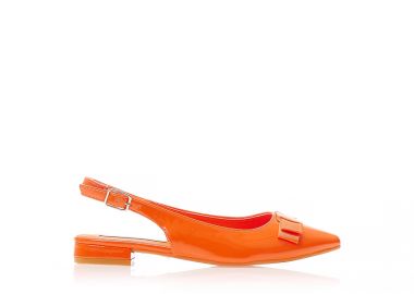 Γόβες mules πορτοκαλί λουστρίνι με διακοσμητικό φιογκάκι και λουράκι στον αστράγαλο μυτερές ΠΟΡΤΟΚΑΛΙ - Tsoukalas - 