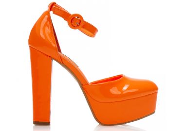 Γόβες πορτοκαλί λουστρίνι με φιάπα και λουράκι στον αστράγαλο ΠΟΡΤΟΚΑΛΙ - Tsoukalas - 