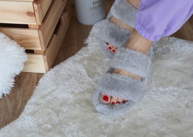 Γούνινες παντόφλες με δύο φάσες - Γκρι - Issue - 